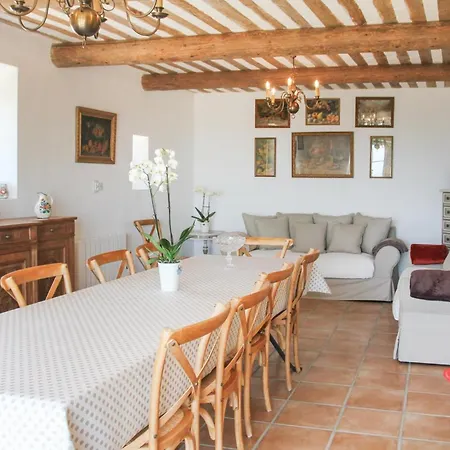 Five-bedroom In *